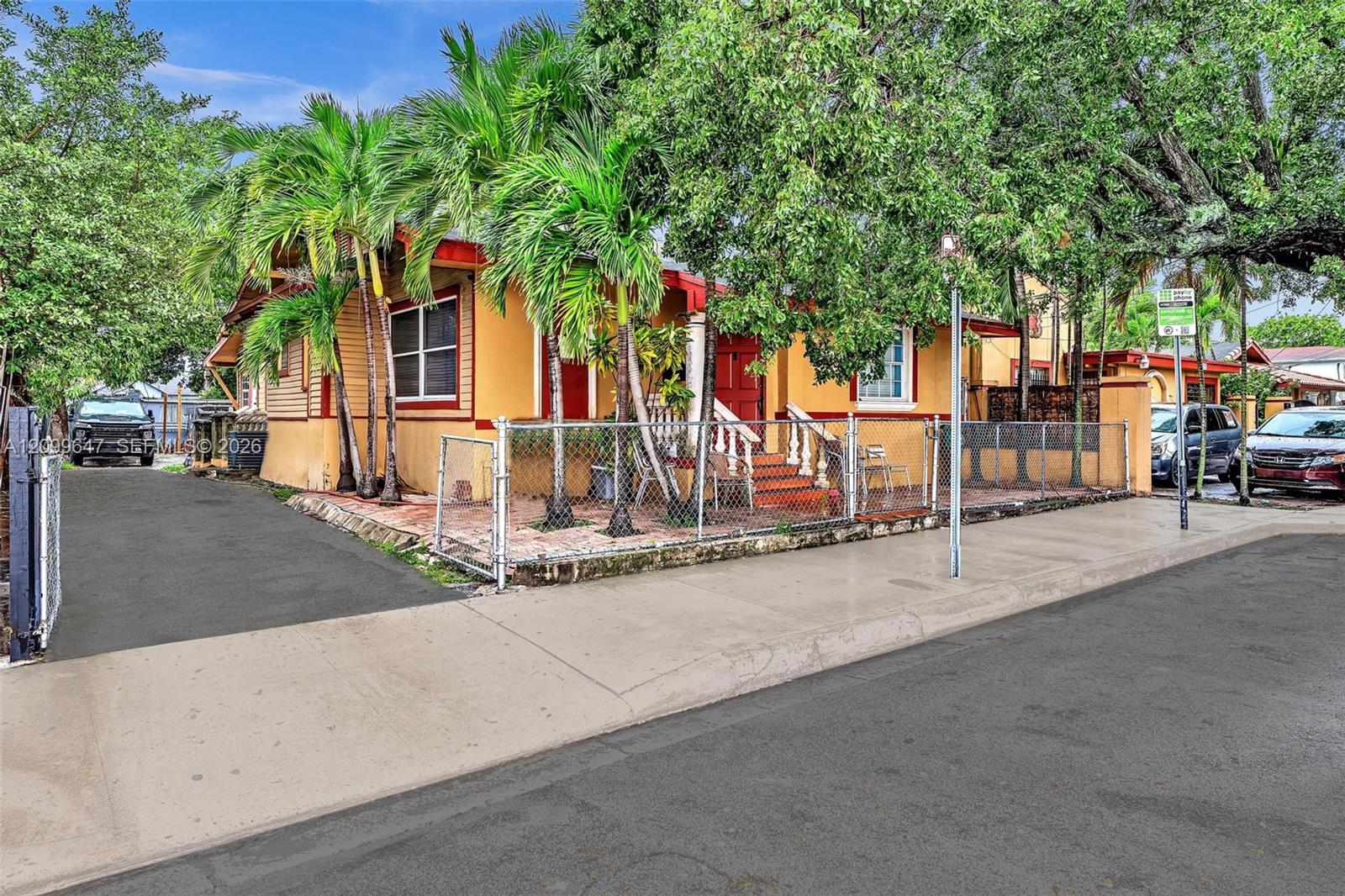 Ver detalles / 6000 sq. ft. $ 2026-10-02 0 foto