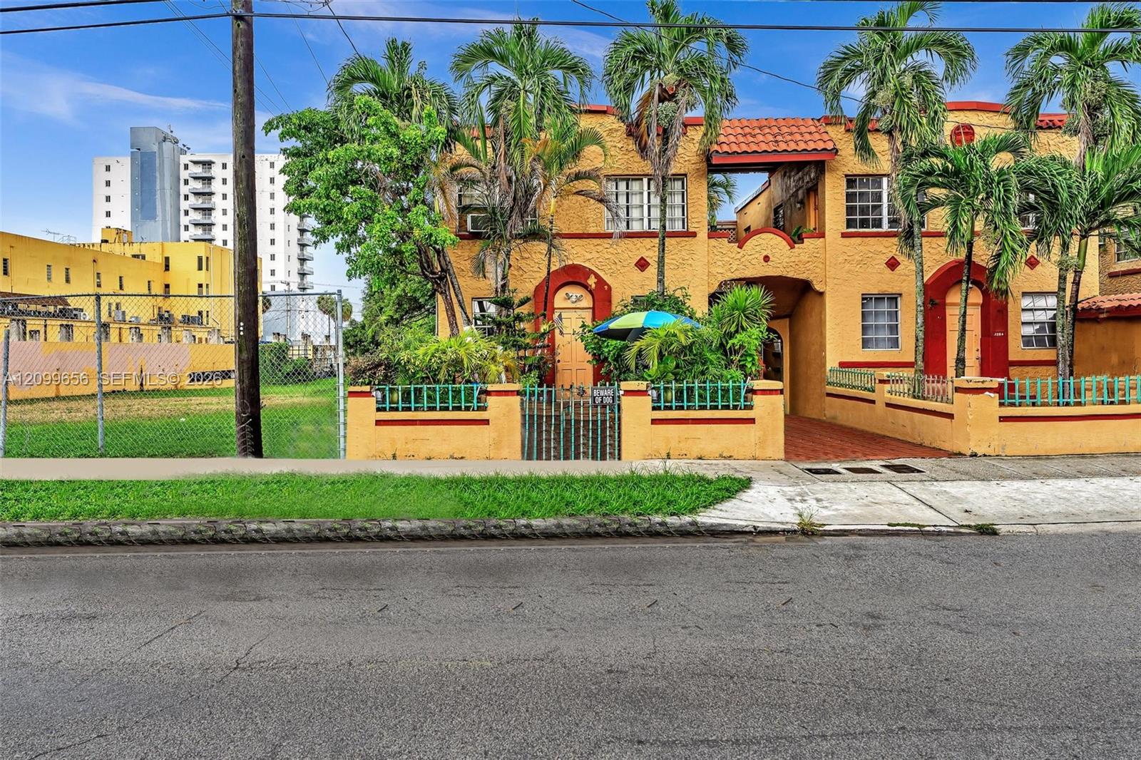 Ver detalles / 6000 sq. ft. $ 2026-10-02 0 foto