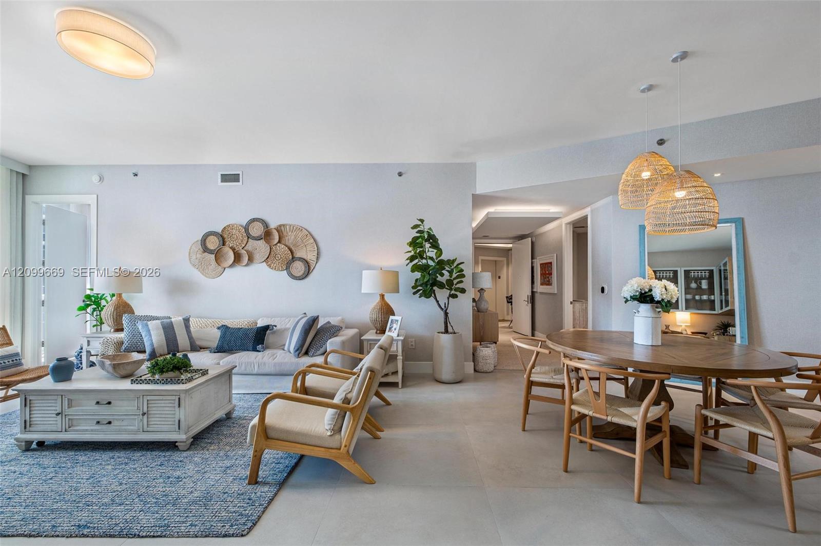 See details 1007 2 / 3 2106 sq. ft. $ 2026-10-02 0 Photo