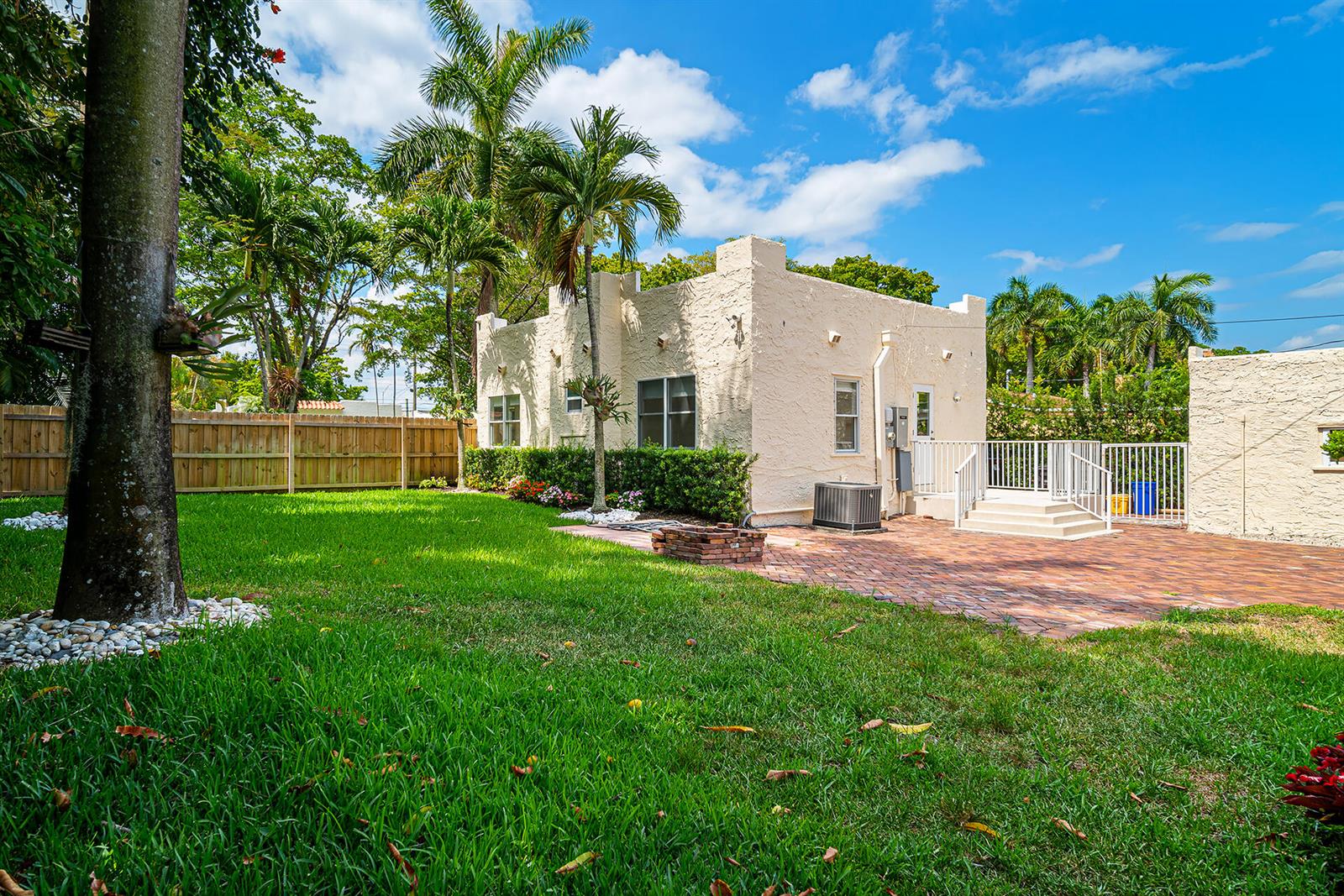   / 0  sq. ft. $ 2026-10-03 0 foto