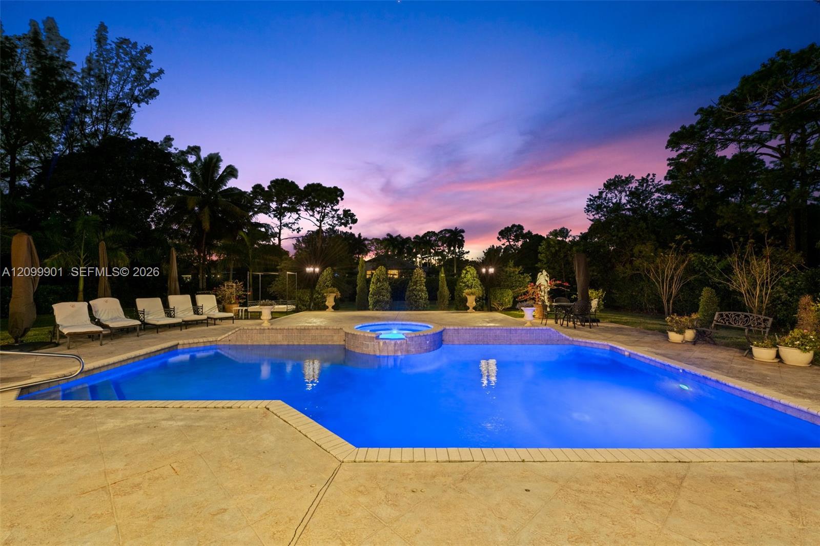 Ver detalles 6775 6 / 4 sq. ft. $ 2026-10-02 0 foto