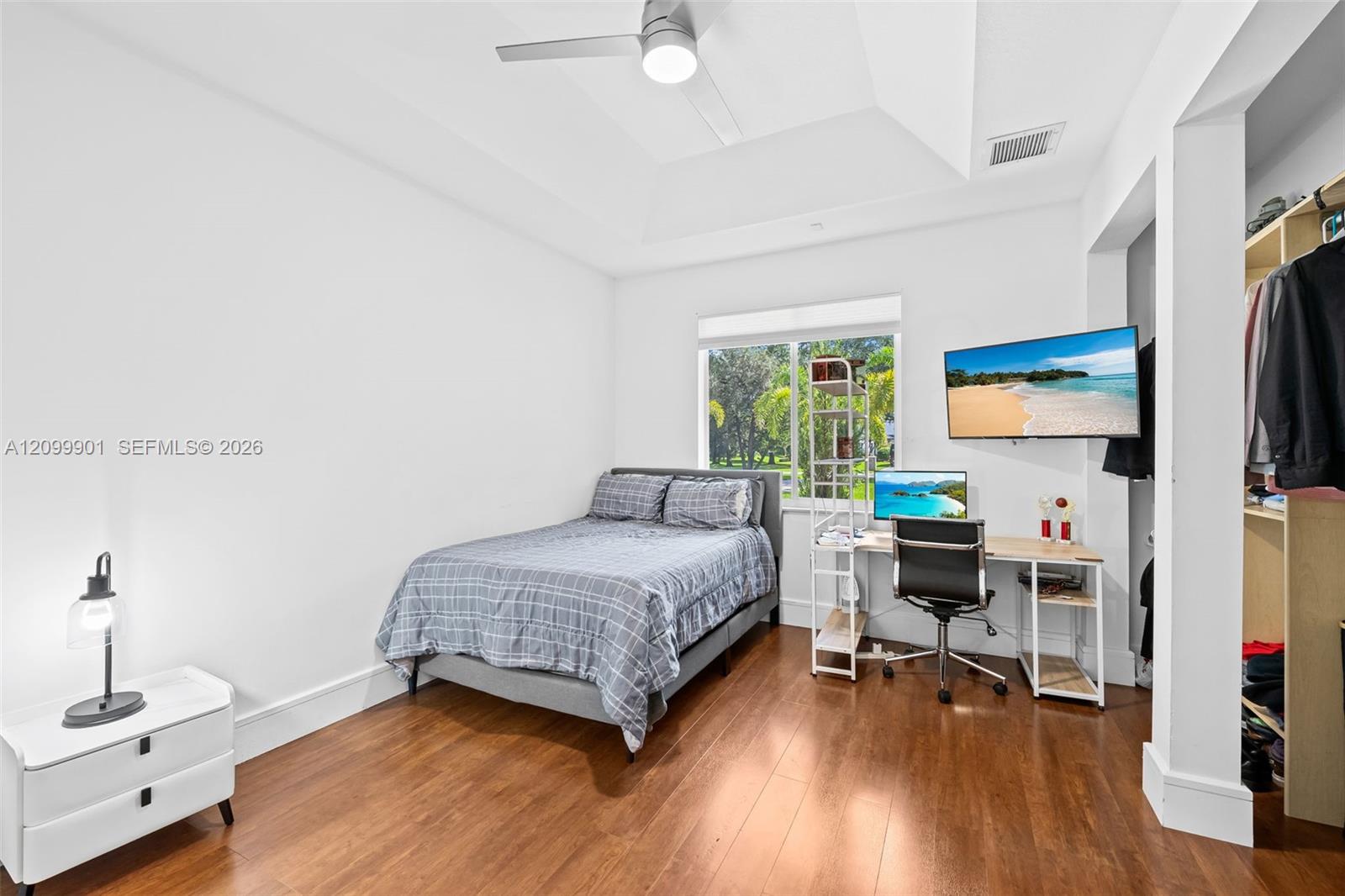 Ver detalles 6775 6 / 4 sq. ft. $ 2026-10-02 0 foto