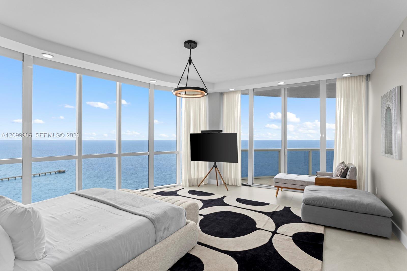See details 2901 3 / 4 2768 sq. ft. $ 2026-10-02 0 Photo