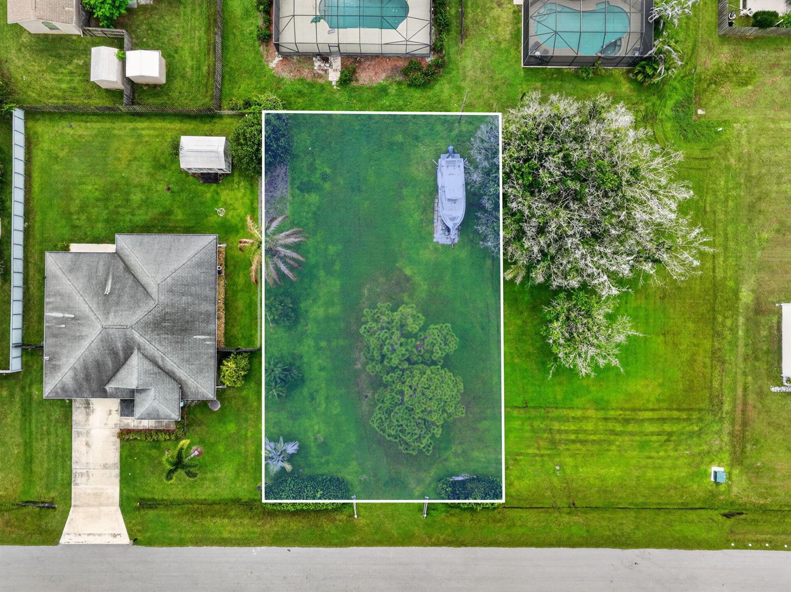   / 0  sq. ft. $ 2026-10-03 0 foto