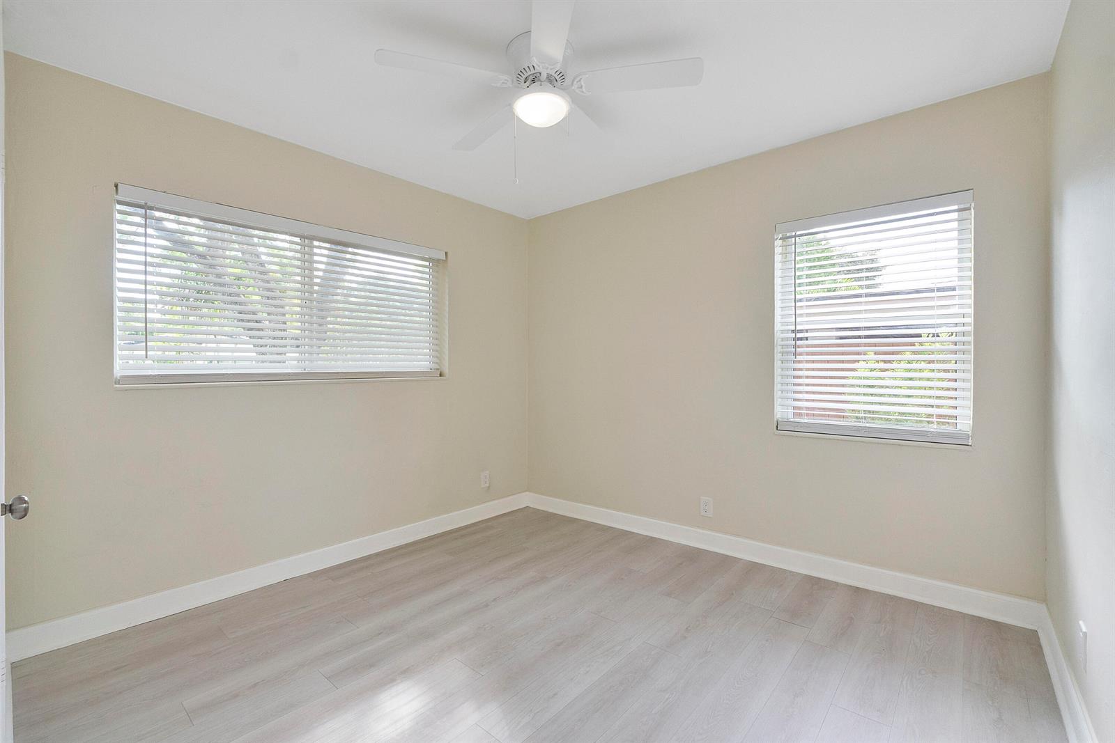 Ver detalles / 0 1742 sq. ft. $ 2026-10-04 0 foto