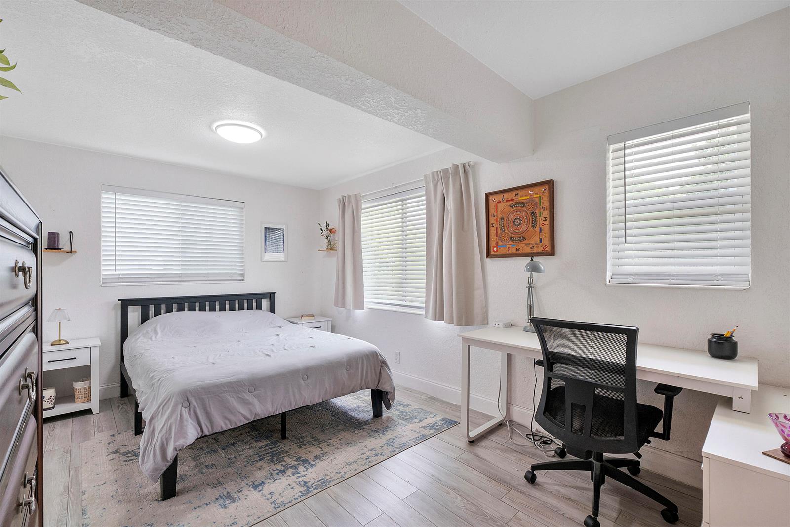 Ver detalles / 0 1742 sq. ft. $ 2026-10-04 0 foto