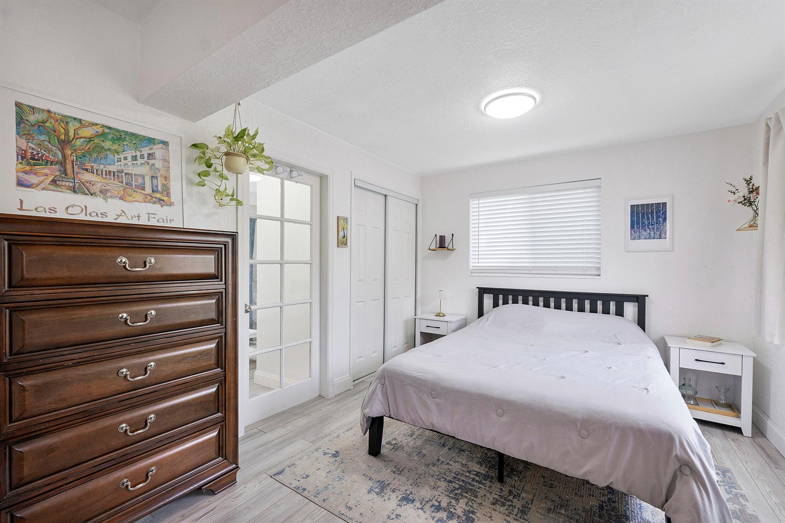 Ver detalles / 0 1742 sq. ft. $ 2026-10-04 0 foto