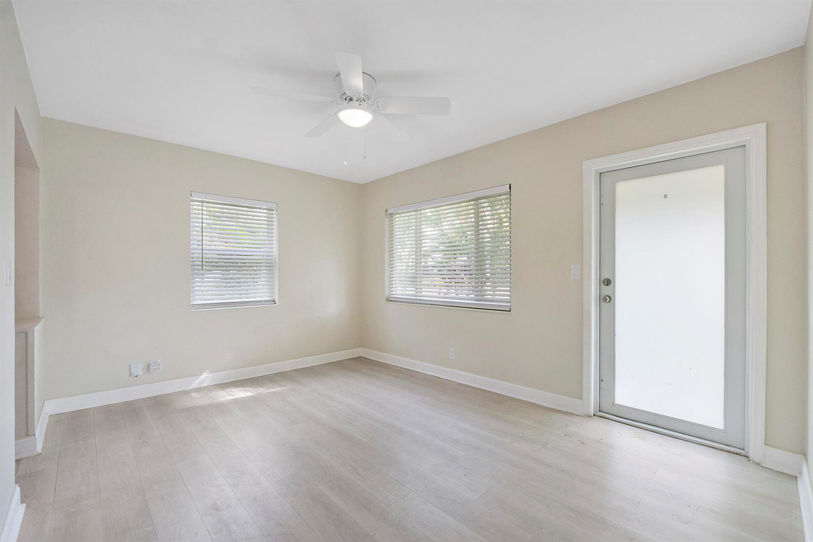 Ver detalles / 0 1742 sq. ft. $ 2026-10-04 0 foto