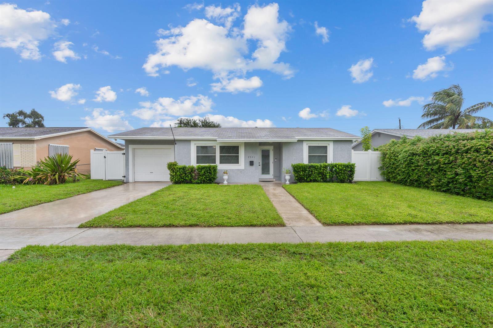 7541 3 / 2 1475 sq. ft. $ 2026-10-04 0 foto