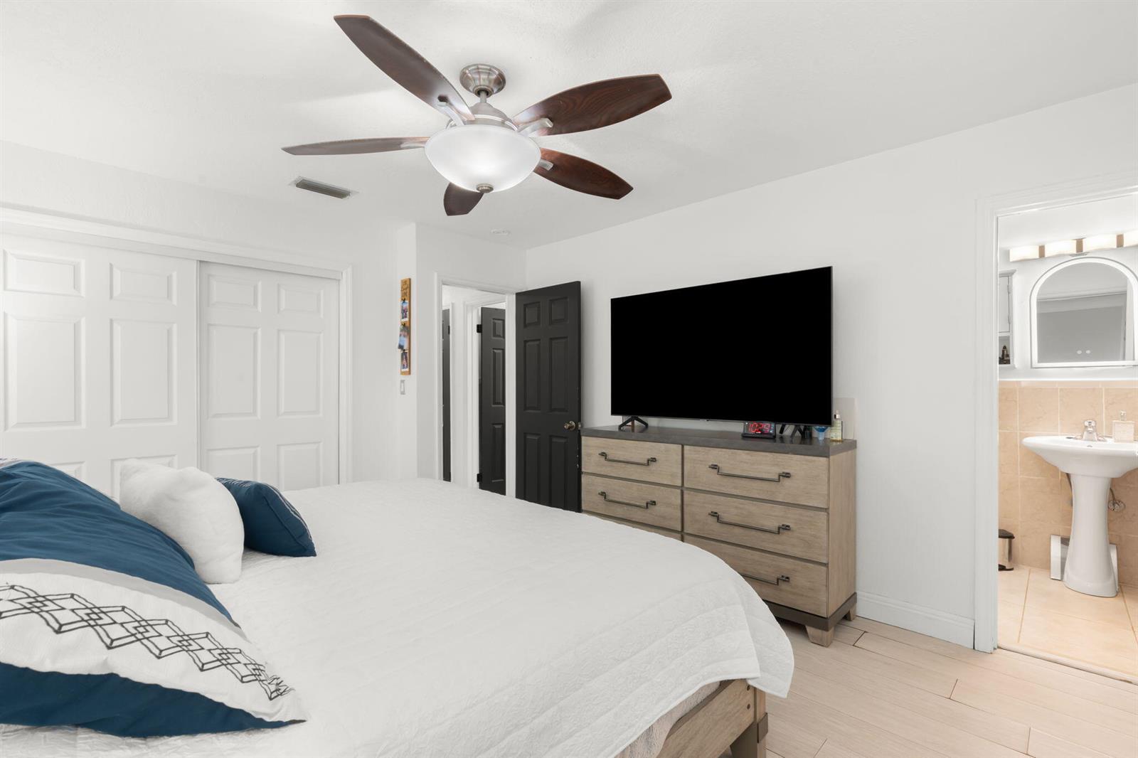 7541 3 / 2 1475 sq. ft. $ 2026-10-04 0 foto