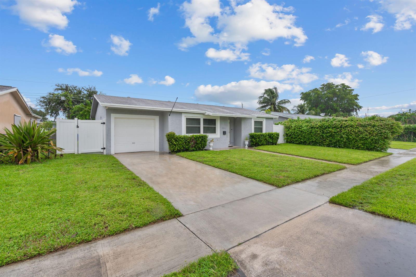 7541 3 / 2 1475 sq. ft. $ 2026-10-04 0 foto