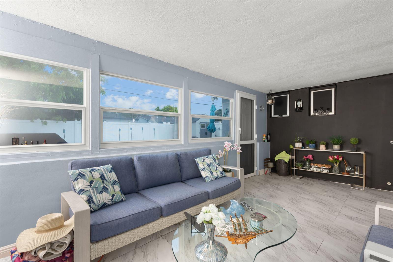 7541 3 / 2 1475 sq. ft. $ 2026-10-04 0 foto