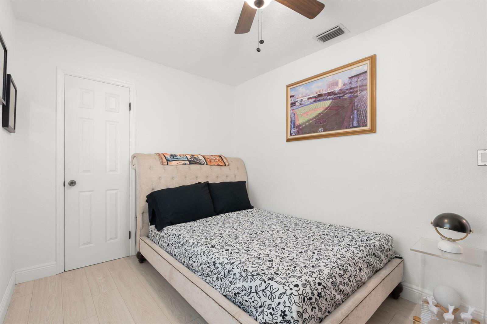 7541 3 / 2 1475 sq. ft. $ 2026-10-04 0 foto