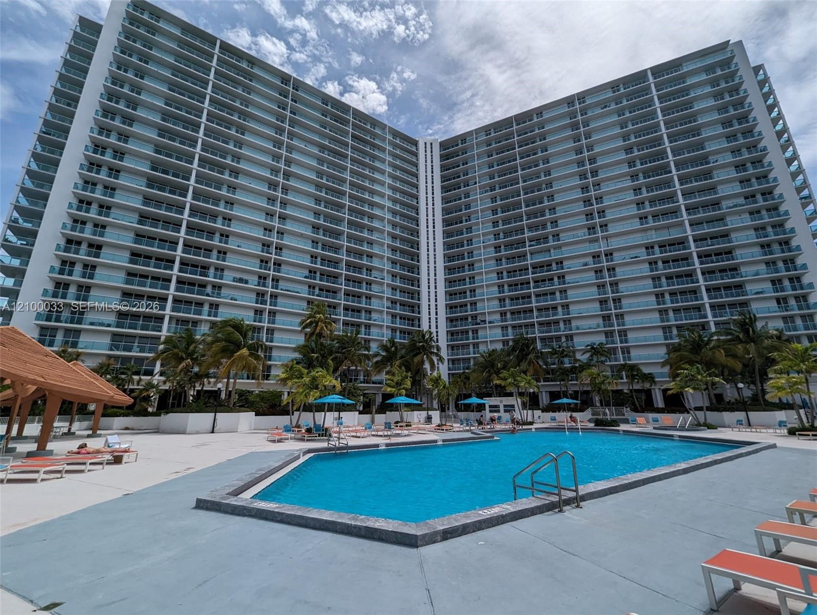 730 1 / 2 991 sq. ft. $ 2026-10-03 0 Photo