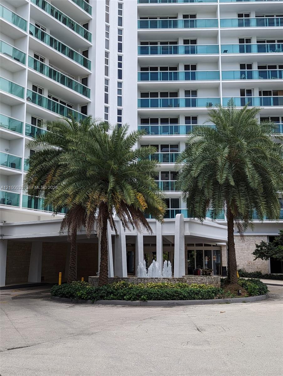 730 1 / 2 991 sq. ft. $ 2026-10-03 0 Photo