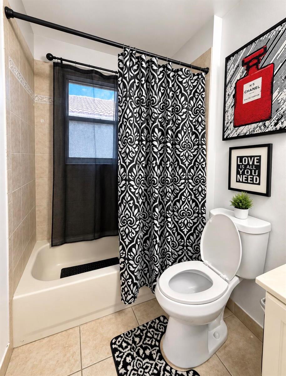 Ver detalles 5411 4 / 2077 sq. ft. $ 2026-10-04 0 foto