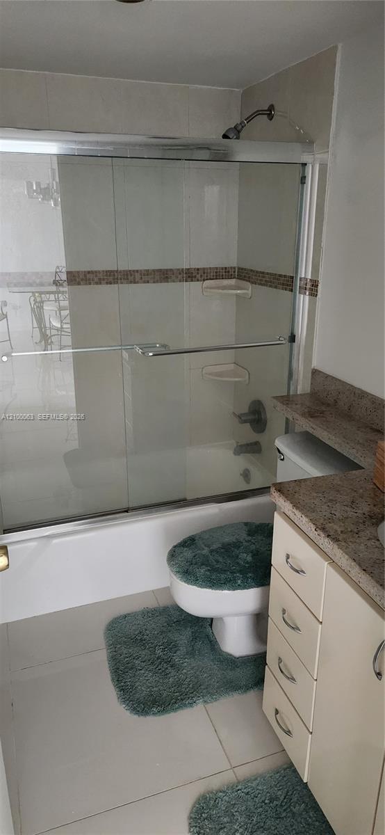 See details 19N 1 / 2 870 sq. ft. $ 2026-10-03 0 Photo