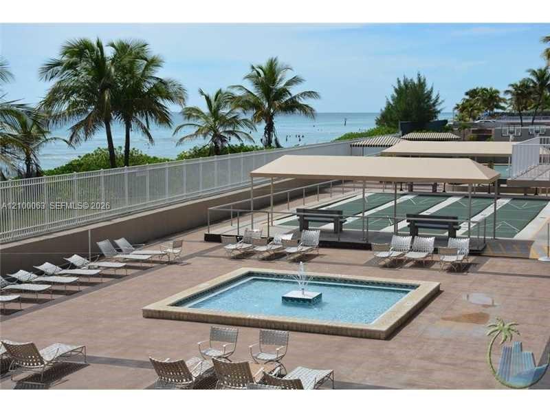 See details 19N 1 / 2 870 sq. ft. $ 2026-10-03 0 Photo