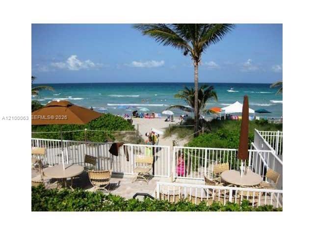 See details 19N 1 / 2 870 sq. ft. $ 2026-10-03 0 Photo