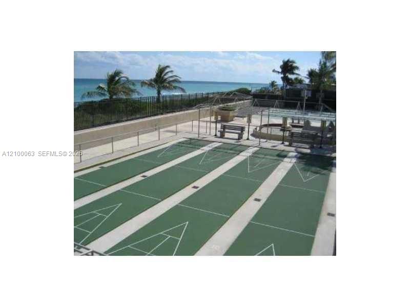 See details 19N 1 / 2 870 sq. ft. $ 2026-10-03 0 Photo