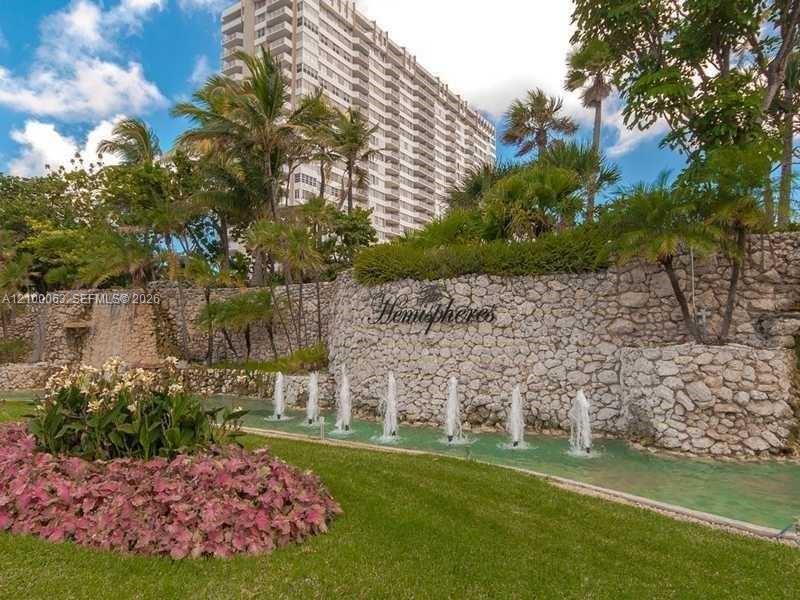See details 19N 1 / 2 870 sq. ft. $ 2026-10-03 0 Photo