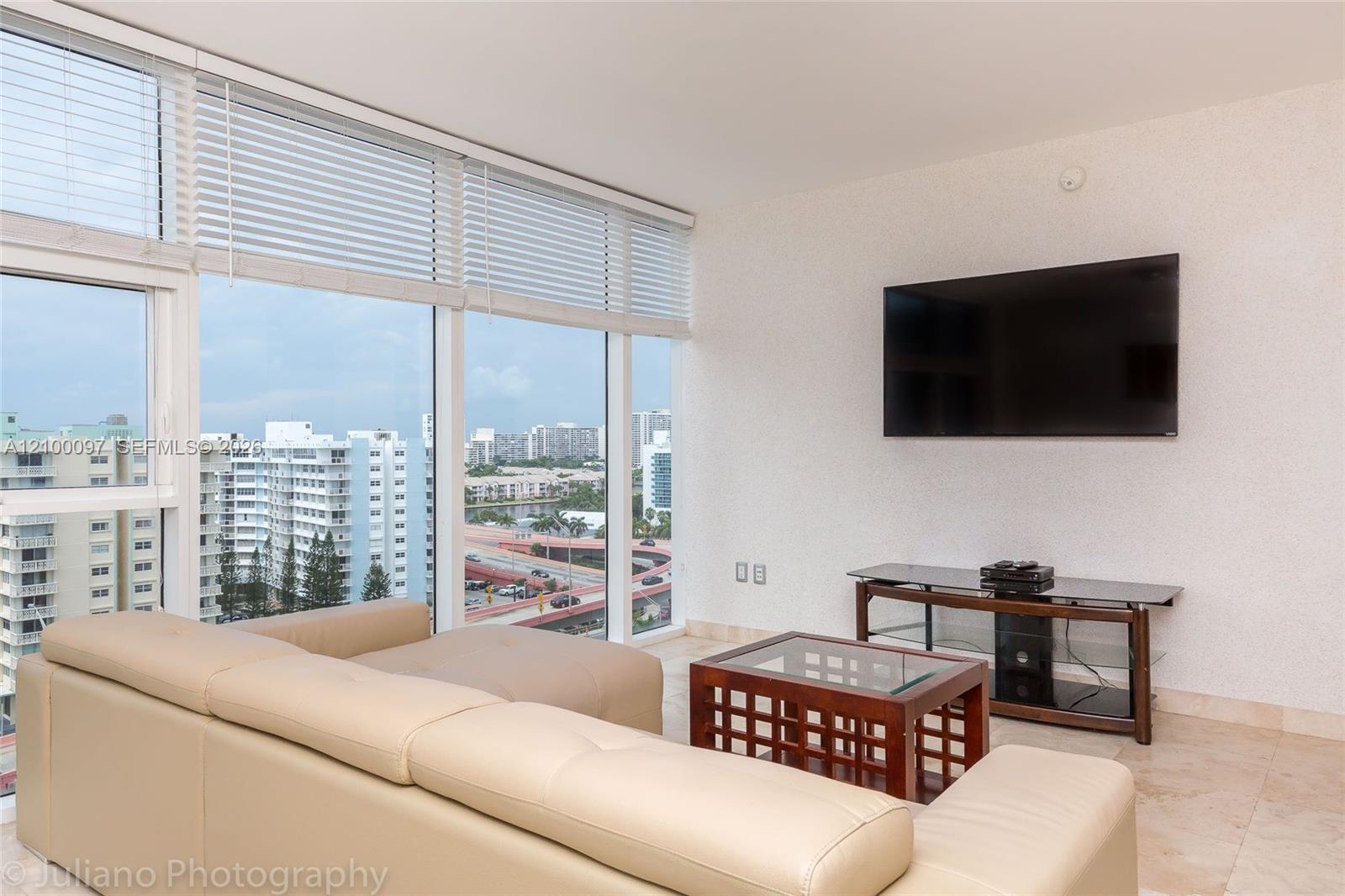 1107 1 / 1 871 sq. ft. $ 2026-10-03 0 foto