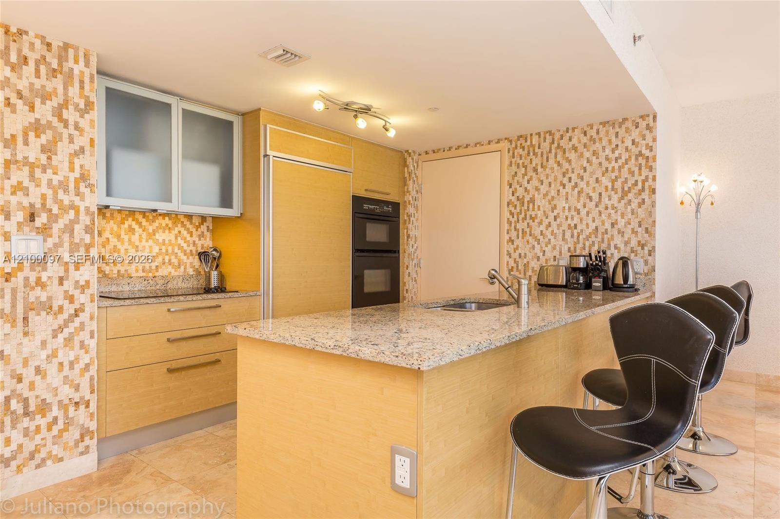 1107 1 / 1 871 sq. ft. $ 2026-10-03 0 foto
