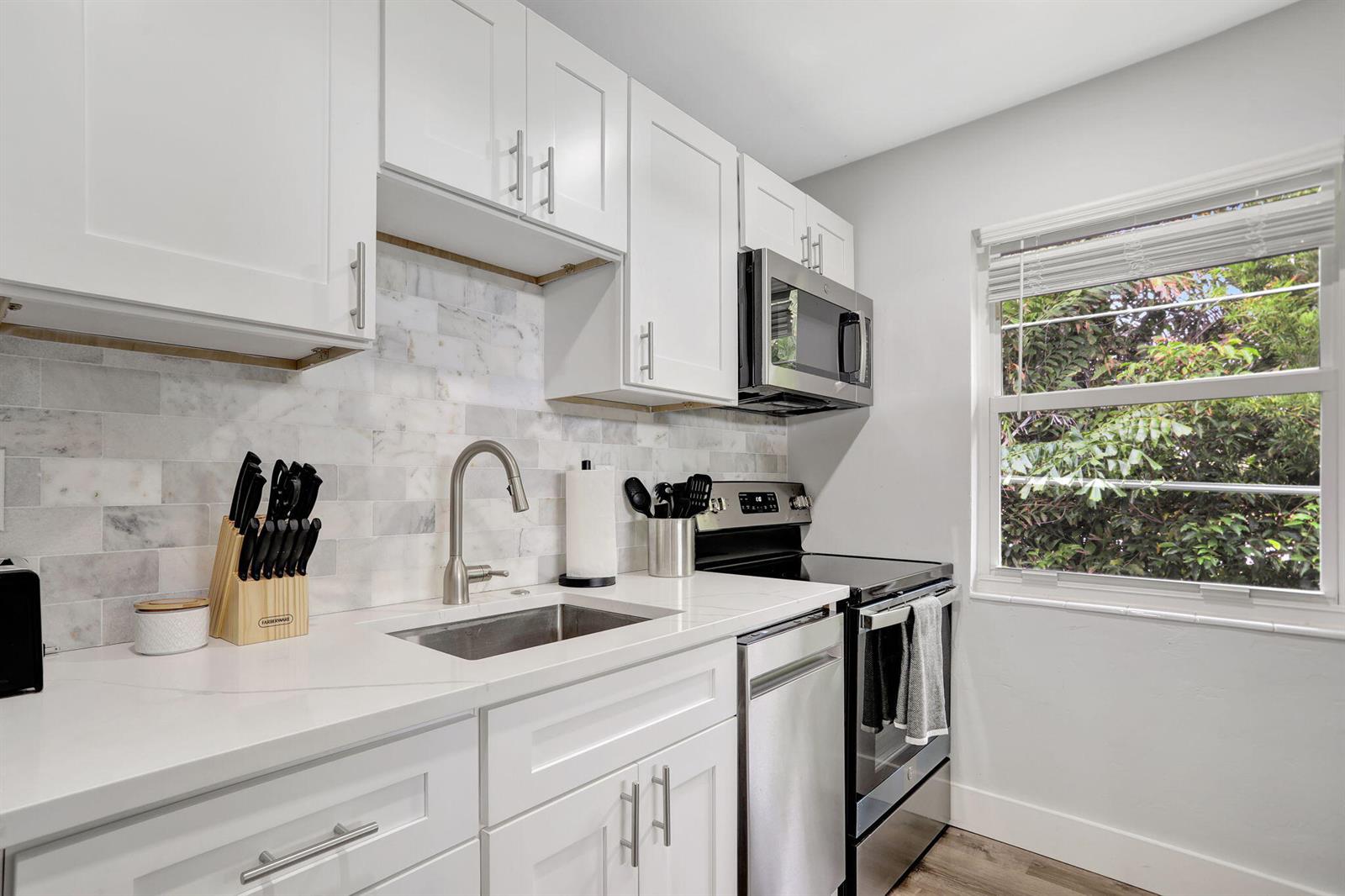   / 0 2685 sq. ft. $ 2026-10-04 0 foto