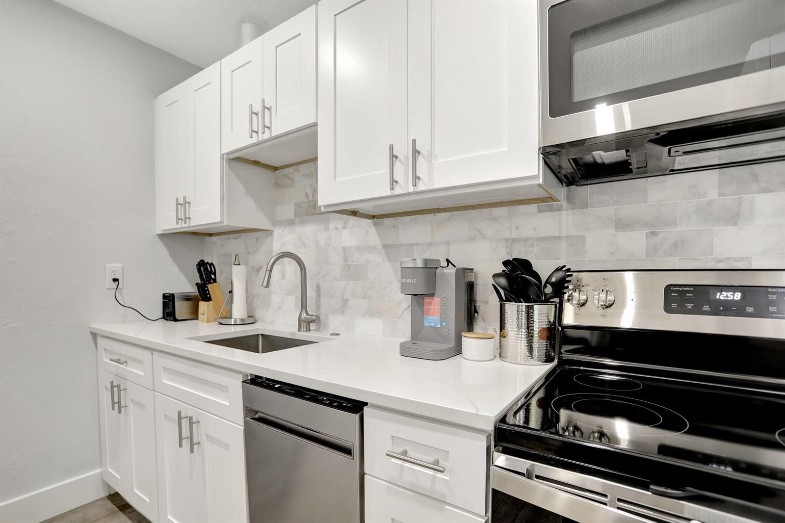   / 0 2685 sq. ft. $ 2026-10-04 0 foto