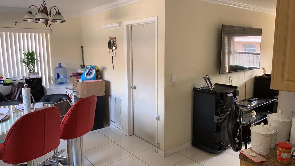   / 0 1790 sq. ft. $ 2026-10-04 0 foto
