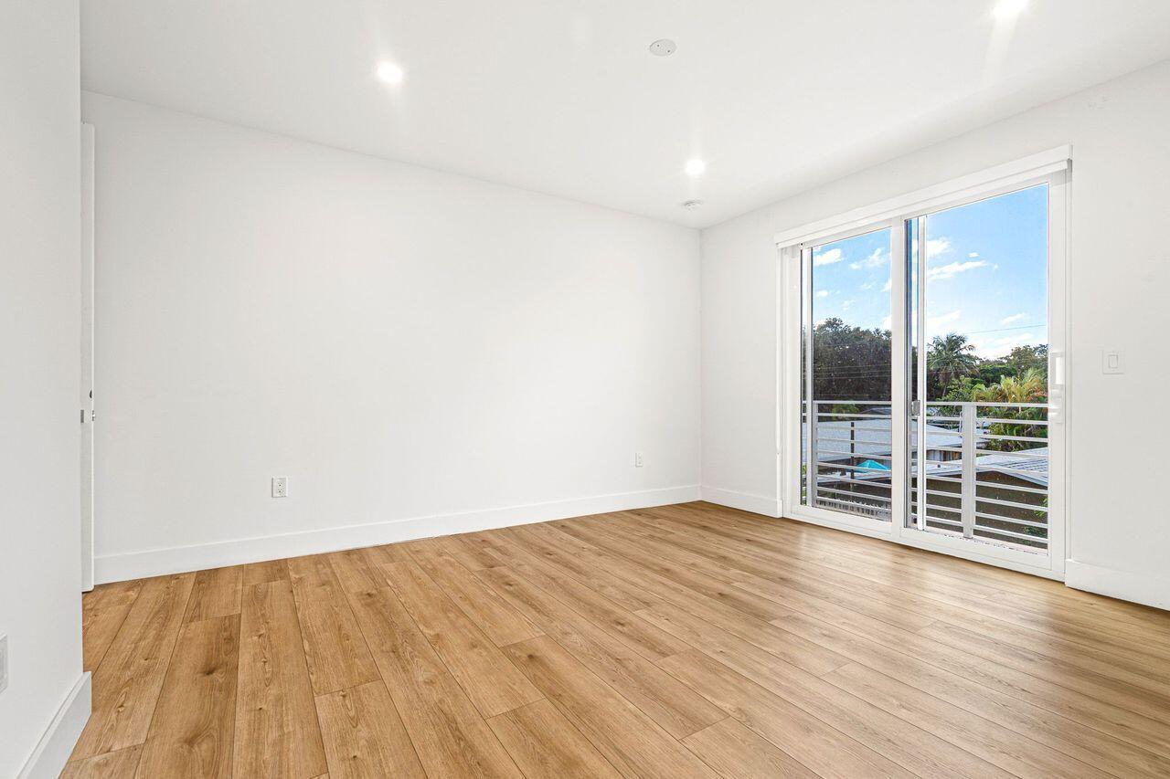   / 0 2321 sq. ft. $ 2026-10-04 0 foto