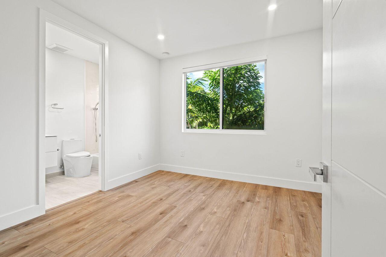   / 0 2321 sq. ft. $ 2026-10-04 0 foto
