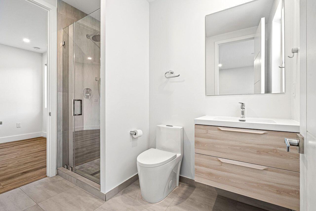   / 0 2321 sq. ft. $ 2026-10-04 0 foto