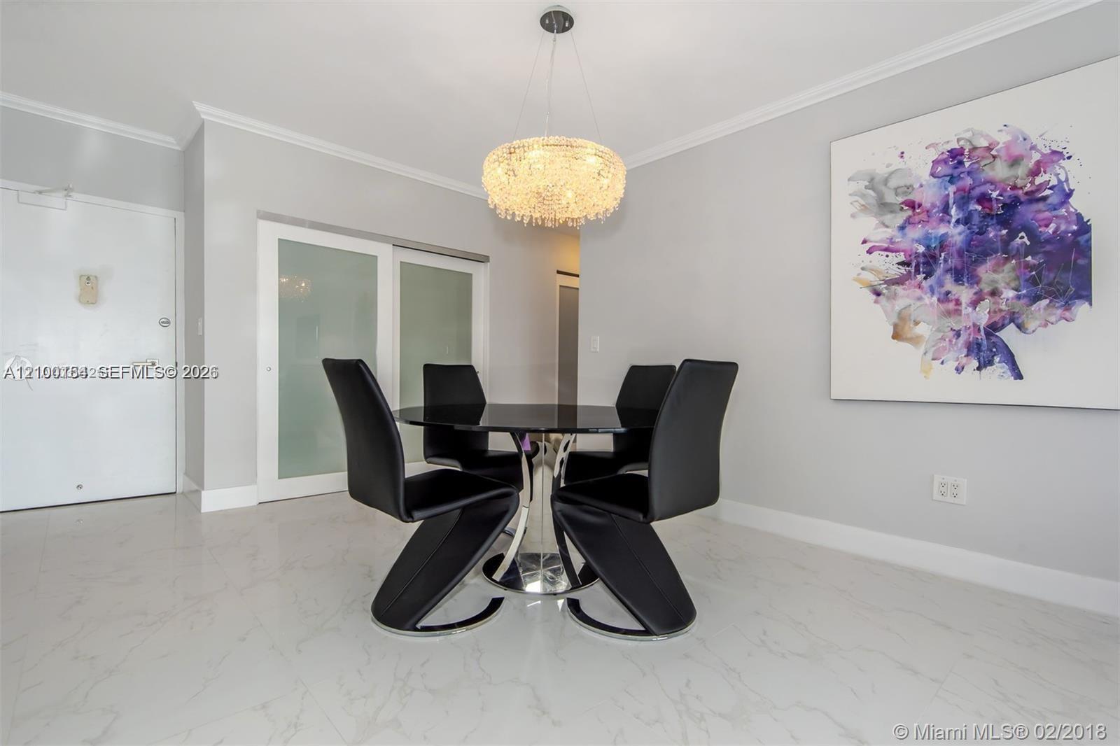 1102 1 / 2 762 sq. ft. $ 2026-10-03 0 Photo