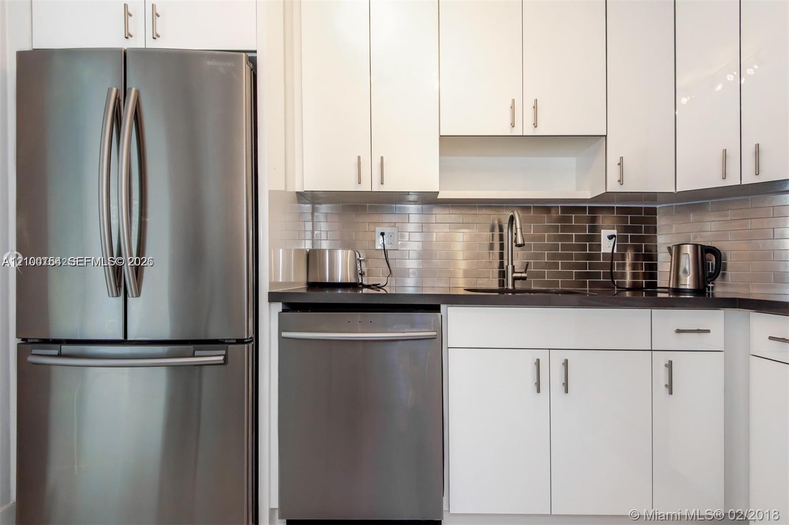 1102 1 / 2 762 sq. ft. $ 2026-10-03 0 Photo