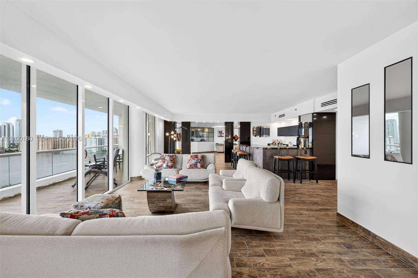 See details 2409-2410 4 / 4 4484 sq. ft. $ 2026-10-03 0 Photo