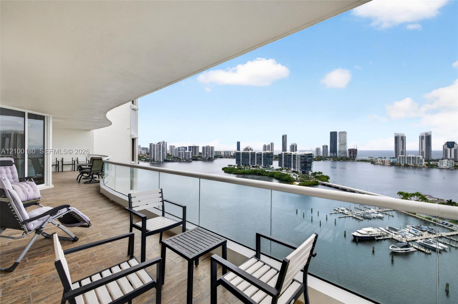See details 2409-2410 4 / 4 4484 sq. ft. $ 2026-10-03 0 Photo