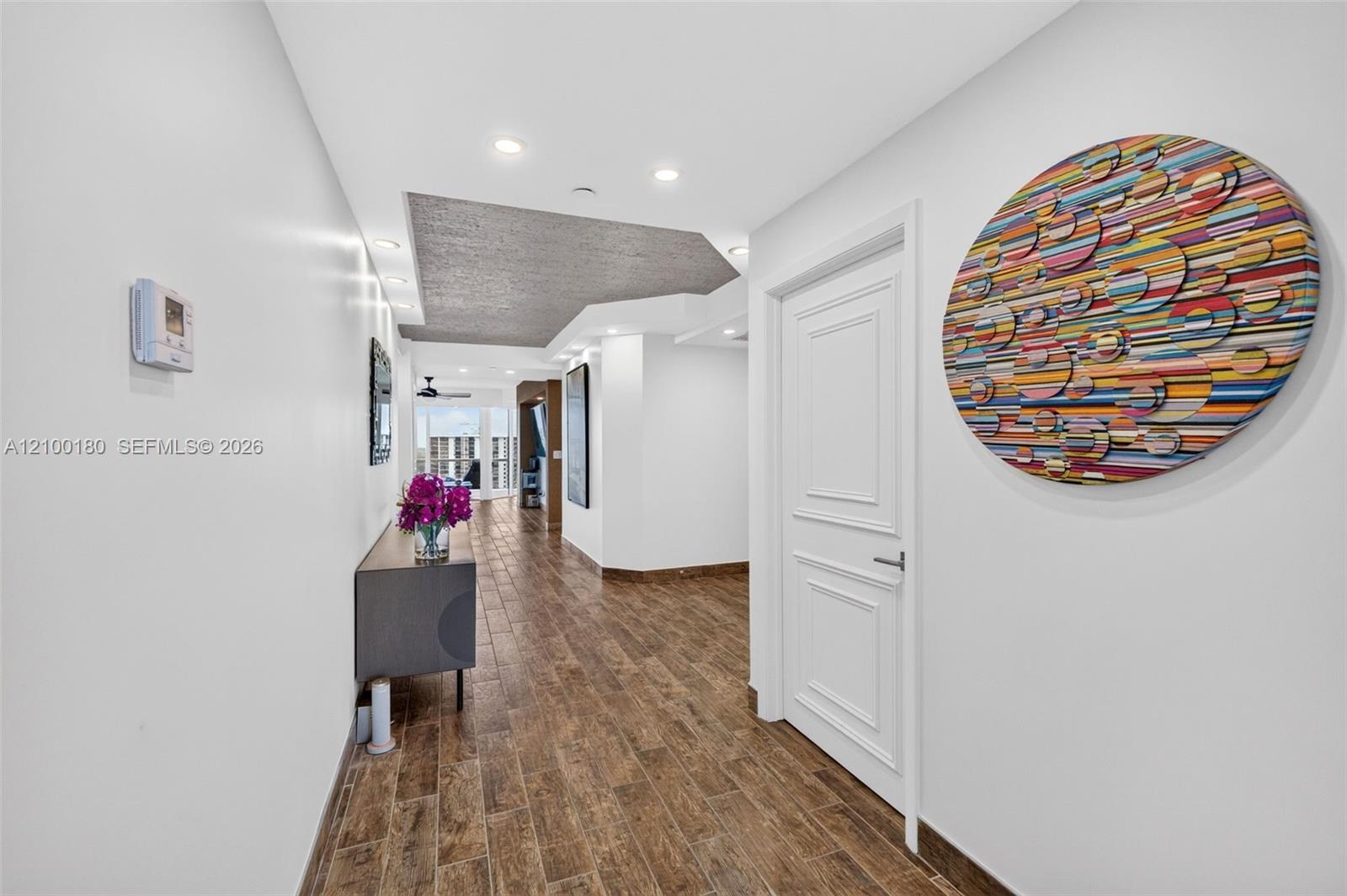 See details 2409-2410 4 / 4 4484 sq. ft. $ 2026-10-03 0 Photo