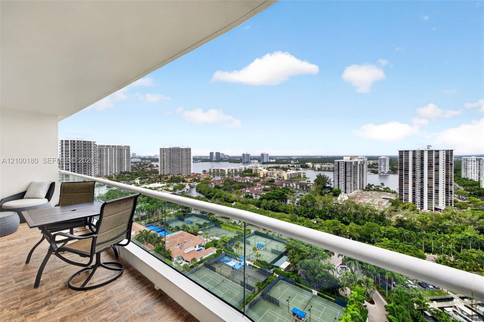 See details 2409-2410 4 / 4 4484 sq. ft. $ 2026-10-03 0 Photo