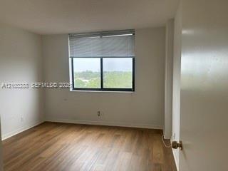 501 2 / 2 1150 sq. ft. $ 2026-10-04 0 Photo