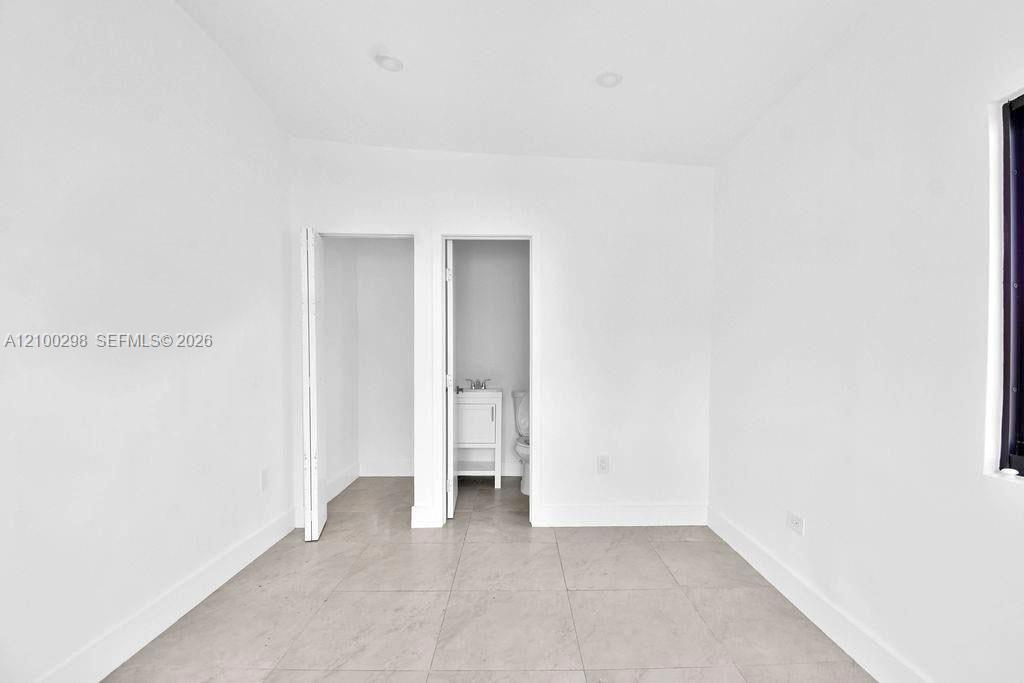See details / 2195 sq. ft. $ 2026-10-04 0 Photo