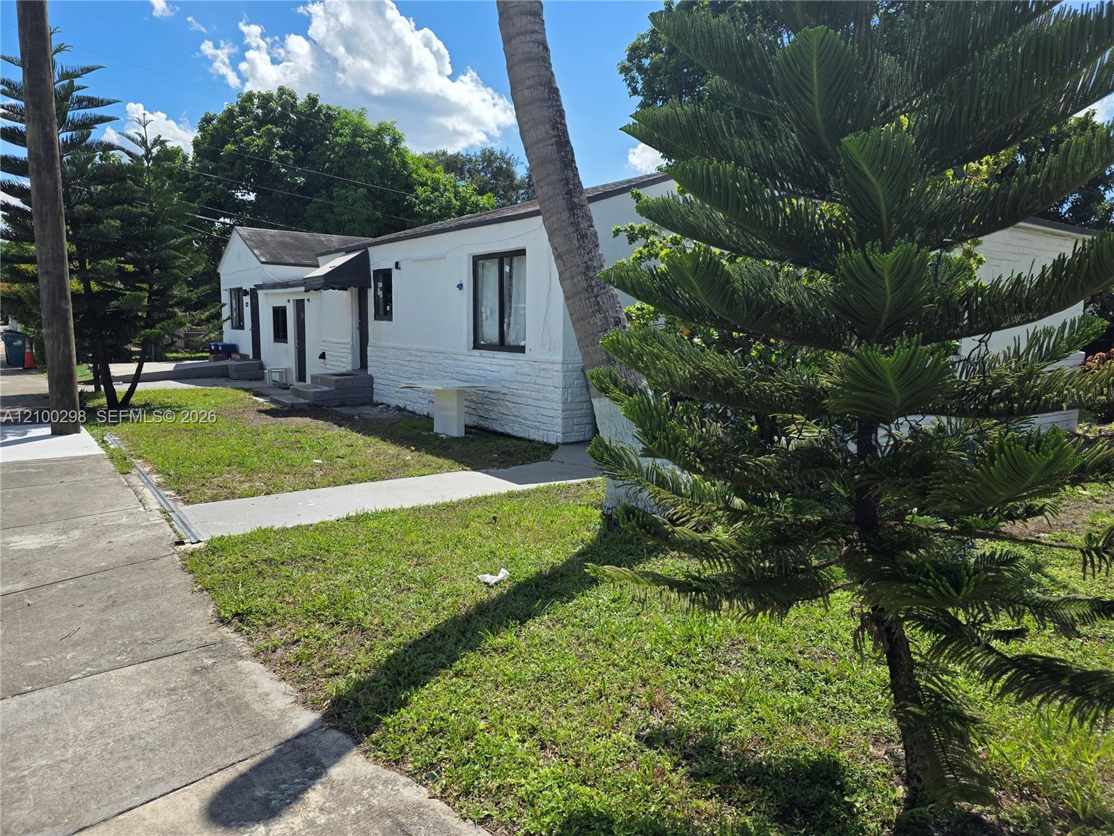 See details / 2195 sq. ft. $ 2026-10-04 0 Photo
