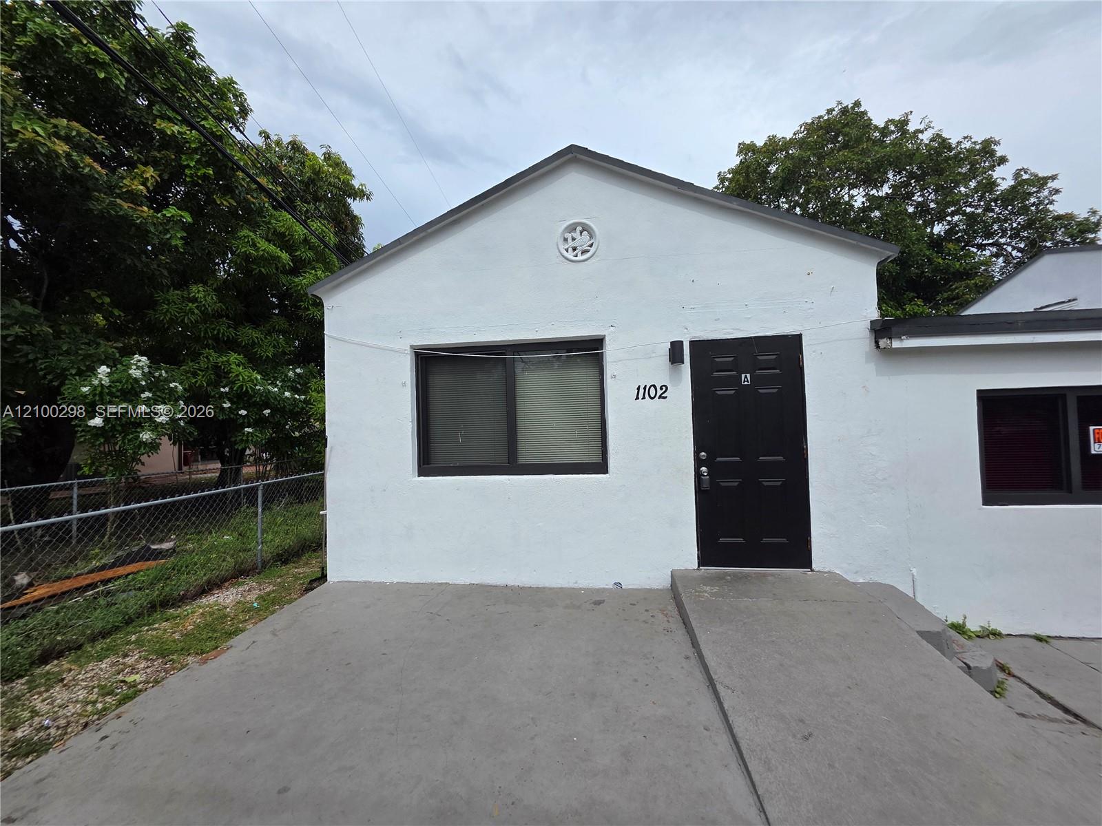 See details / 2195 sq. ft. $ 2026-10-04 0 Photo