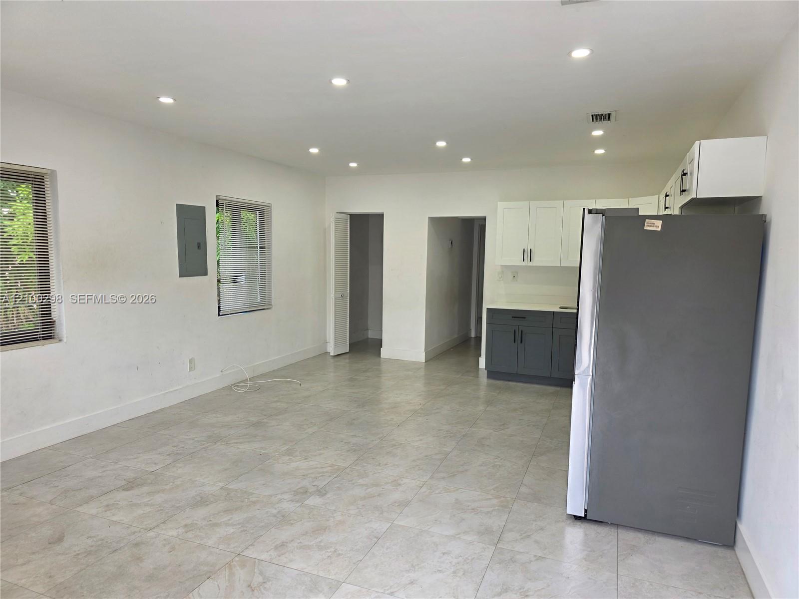 See details / 2195 sq. ft. $ 2026-10-04 0 Photo