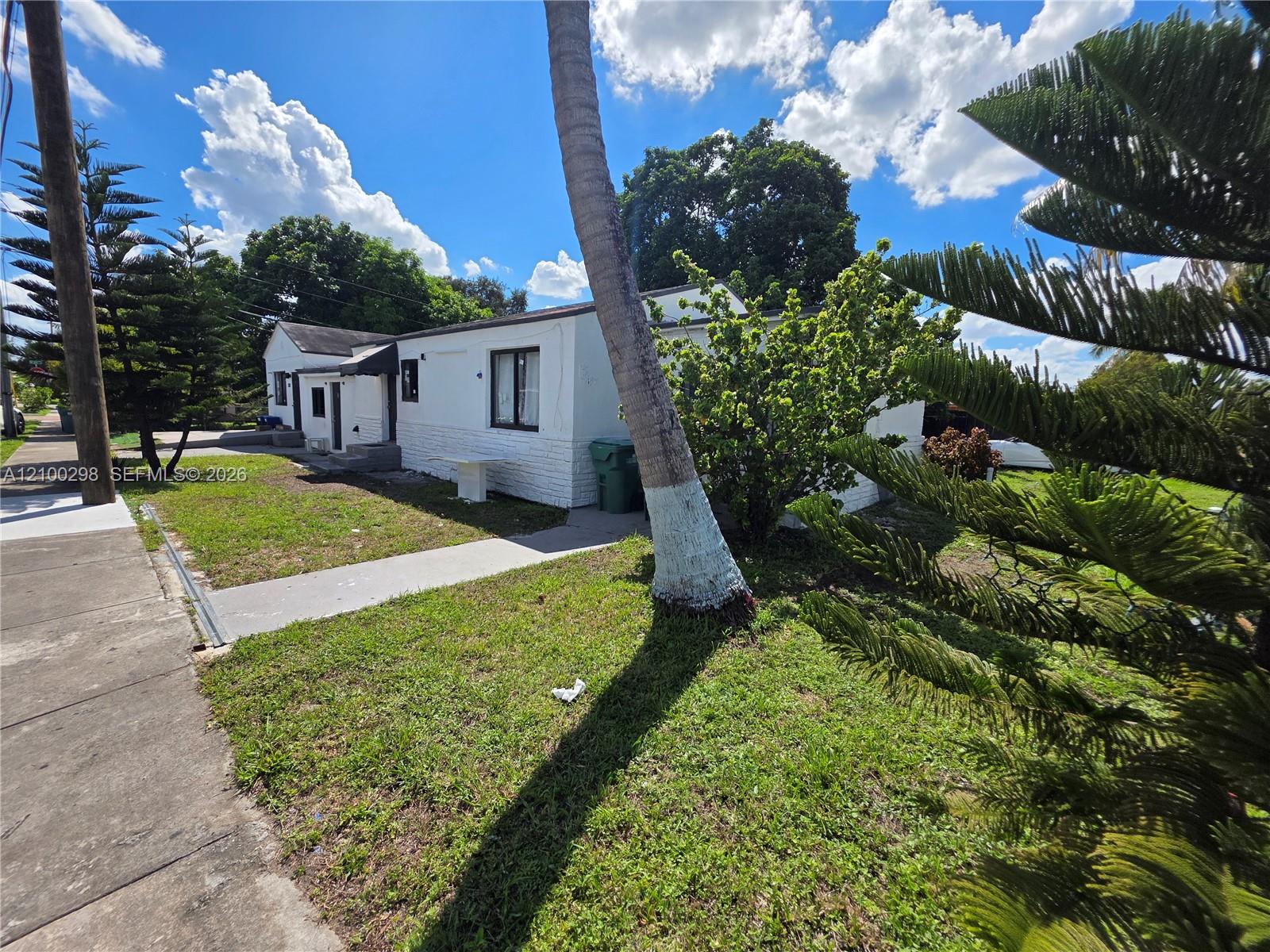 See details / 2195 sq. ft. $ 2026-10-04 0 Photo