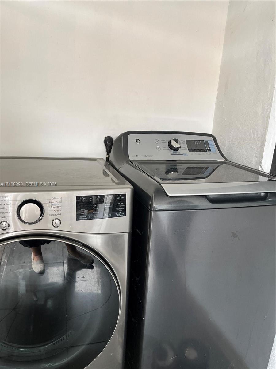 See details / 2195 sq. ft. $ 2026-10-04 0 Photo