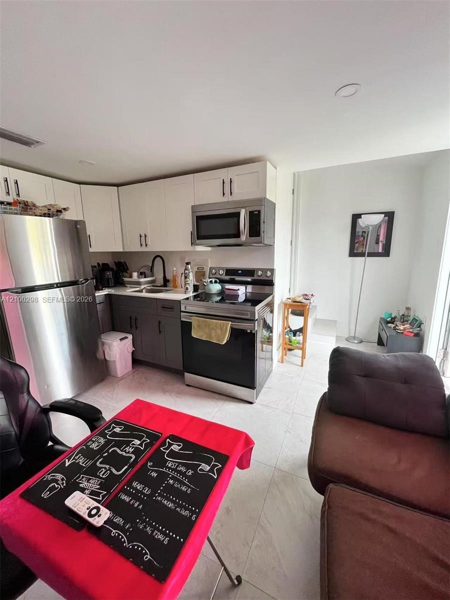 See details / 2195 sq. ft. $ 2026-10-04 0 Photo