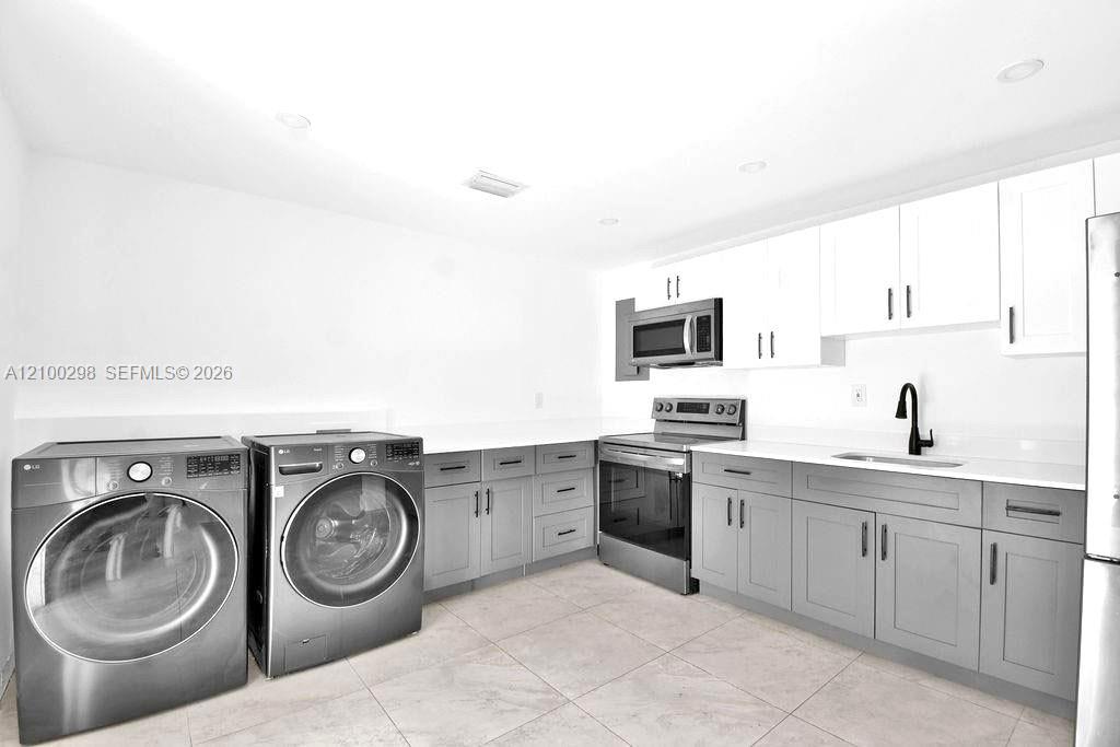 See details / 2195 sq. ft. $ 2026-10-04 0 Photo