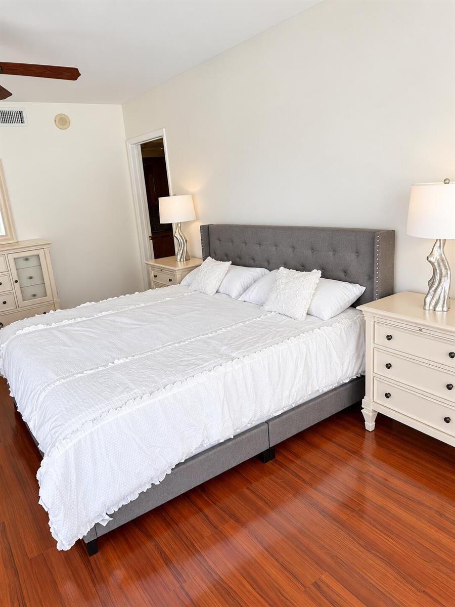 1210 2 / 2 1782 sq. ft. $ 2026-10-05 0 foto