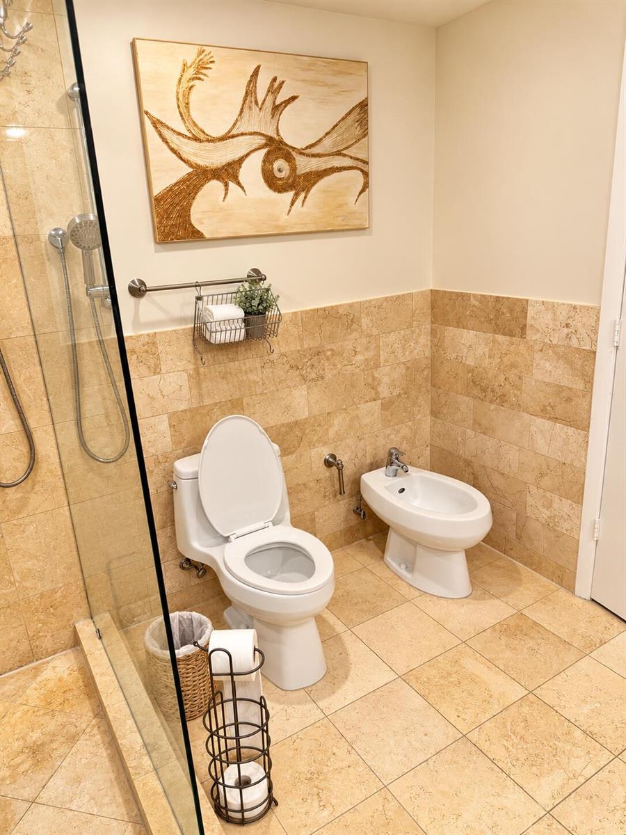 1210 2 / 2 1782 sq. ft. $ 2026-10-05 0 foto